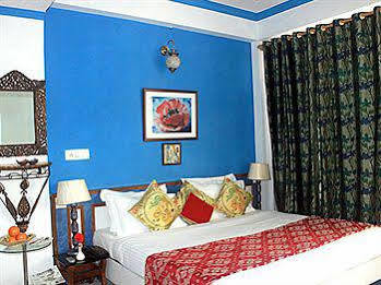 Una Comfort Nandini Hotel Dharamshala Luaran gambar